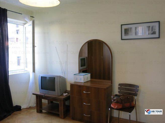 Apartament cu 2 camere de vanzare, confort 1, zona Universitate,  Bucuresti
