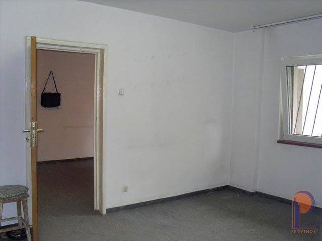 vanzare apartament cu 2 camere, semidecomandat, in zona Banu Manta, orasul Bucuresti