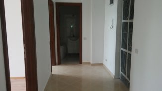 Apartament cu 2 camere de vanzare, confort 1, zona Mihai Bravu,  Bucuresti