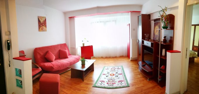 proprietar inchiriez apartament decomandat, in zona Sala Palatului, orasul Bucuresti