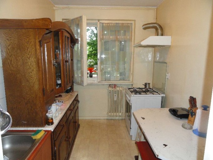 Apartament cu 2 camere de vanzare, confort 1, zona Drumul Taberei,  Bucuresti
