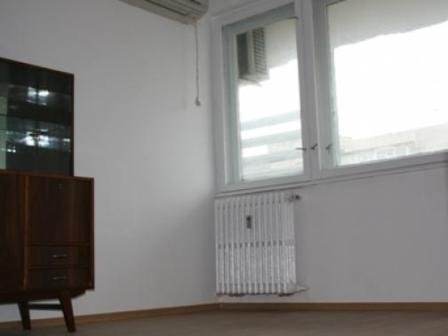 vanzare apartament cu 2 camere, semidecomandat, in zona Stefan cel Mare, orasul Bucuresti