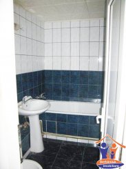 agentie imobiliara vand apartament decomandat, in zona Colentina, orasul Bucuresti