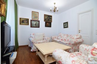 http://www.realkom.ro/anunt/inchirieri-apartamente/realkom-agentie-imobiliara-unirii-oferta-inchiriere-apartament-2-camere-lux-unirii-nerva-traian/1729