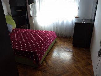 vanzare apartament semidecomandat, zona Unirii, orasul Bucuresti, suprafata utila 60 mp