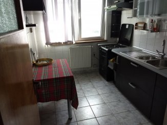 vanzare apartament cu 2 camere, semidecomandat, in zona Unirii, orasul Bucuresti