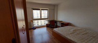 vanzare apartament cu 2 camere, decomandat, in zona Unirii, orasul Bucuresti