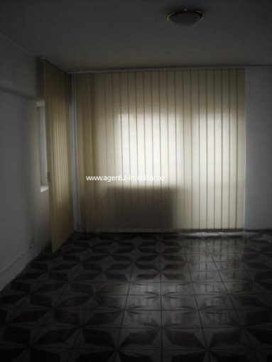 inchiriere apartament cu 2 camere, decomandata, in zona Universitate, orasul Bucuresti