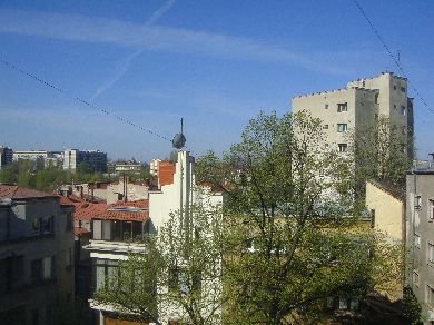 agentie imobiliara vand apartament decomandat, in zona Kogalniceanu, orasul Bucuresti