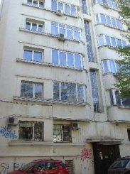 vanzare apartament cu 3 camere, decomandat, in zona Kogalniceanu, orasul Bucuresti