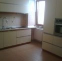 Apartament cu 3 camere de vanzare, confort 1, zona 1 Mai,  Bucuresti
