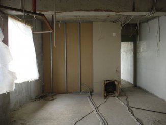 agentie imobiliara inchiriez apartament semidecomandat, in zona Unirii, orasul Bucuresti