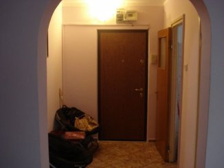 agentie imobiliara inchiriez apartament decomandat, in zona Titan, orasul Bucuresti