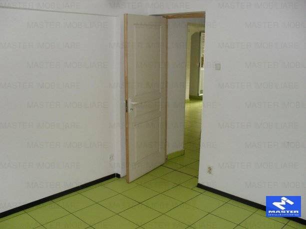 agentie imobiliara vand apartament decomandat, in zona Nerva Traian, orasul Bucuresti