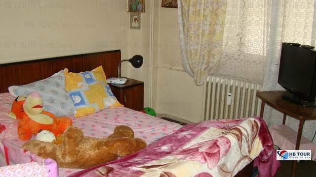 inchiriere apartament cu 3 camere, semidecomandat, in zona Brancoveanu, orasul Bucuresti