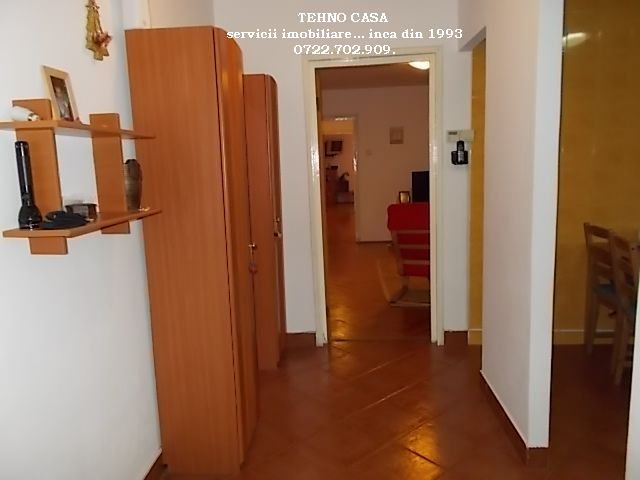  Bucuresti, zona Titan, apartament cu 3 camere de vanzare