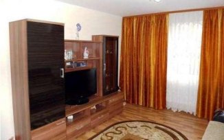 vanzare apartament cu 3 camere, semidecomandat, in zona Berceni, orasul Bucuresti