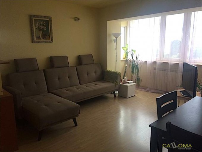 agentie imobiliara vand apartament decomandat, in zona Arcul de Triumf, orasul Bucuresti