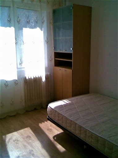 proprietar inchiriez apartament decomandat, in zona Politehnica, orasul Bucuresti