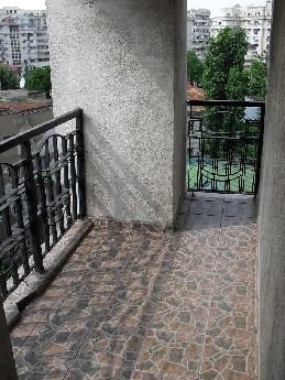 vanzare apartament cu 3 camere, decomandata, in zona Unirii, orasul Bucuresti