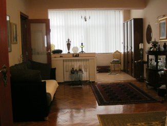 Apartament cu 3 camere de vanzare, confort Lux, zona Calea Victoriei,  Bucuresti