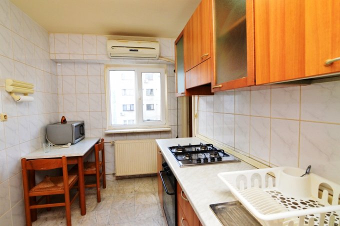 http://realkom.ro/anunt/vanzari-apartamente/realkom-agentie-imobiliara-unirii-oferta-vanzare-apartament-3-camere-bulevardul-octavian-goga/1301