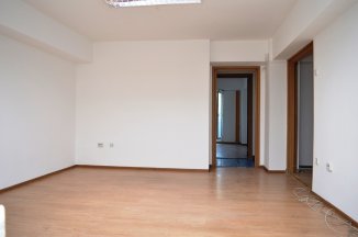 http://www.realkom.ro/anunt/inchirieri-apartamente/realkom-agentie-imobiliara-decebal-oferta-inchiriere-apartament-3-camere-decebal-zvon-cafe/1689