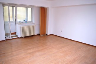 http://www.realkom.ro/anunt/inchirieri-apartamente/realkom-agentie-imobiliara-decebal-oferta-inchiriere-apartament-3-camere-decebal-zvon-cafe/1689
