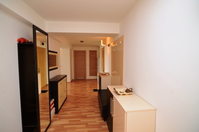 http://www.realkom.ro/anunt/inchirieri-apartamente/realkom-agentie-imobiliara-oferta-inchiriere-apartament-3-camere-vitan-rin-grand-hotel/1706