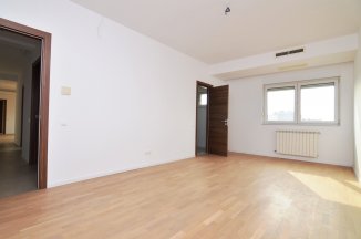 http://www.realkom.ro/anunt/vanzari-apartamente/realkom-agentie-imobiliara-unirii-oferta-vanzare-apartament-3-camere-unirii-piata-alba-iulia/1844