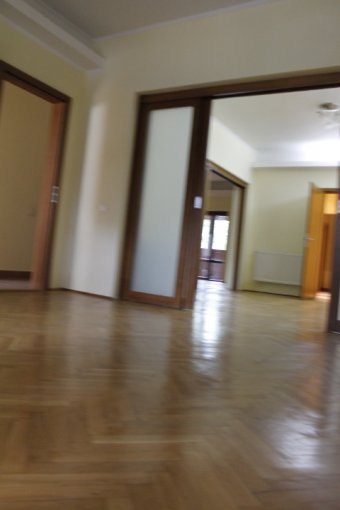 Bucuresti, zona Dacia, duplex cu 3 camere de vanzare