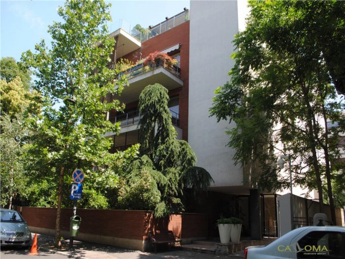 vanzare apartament decomandat, orasul Bucuresti, suprafata utila 244 mp