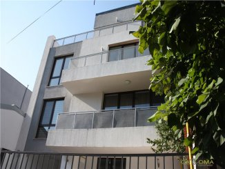 Apartament cu 4 camere de vanzare, confort 1, zona Banu Manta,  Bucuresti