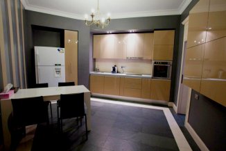 Apartament cu 4 camere de vanzare, confort Lux, zona Primaverii,  Bucuresti