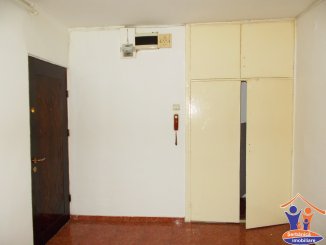 Bucuresti, zona Titan, apartament cu 4 camere de vanzare