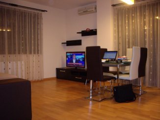 Bucuresti, zona Pipera, apartament cu 4 camere de vanzare