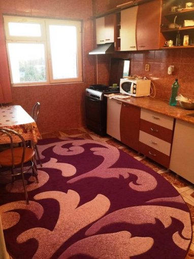 vanzare apartament cu 4 camere, decomandat, in zona Brancoveanu, orasul Bucuresti