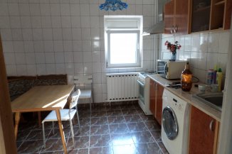 proprietar inchiriez apartament decomandat, in zona Sebastian, orasul Bucuresti