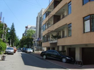 agentie imobiliara inchiriez apartament decomandat, in zona Primaverii, orasul Bucuresti