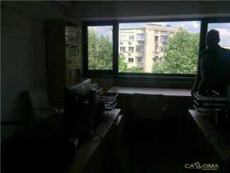 vanzare apartament decomandat, zona Piata Victoriei, orasul Bucuresti, suprafata utila 109 mp