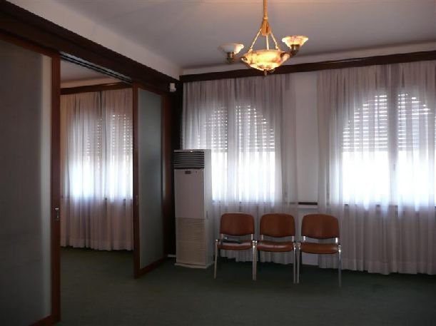 agentie imobiliara inchiriez apartament decomandata, in zona Aviatorilor, orasul Bucuresti