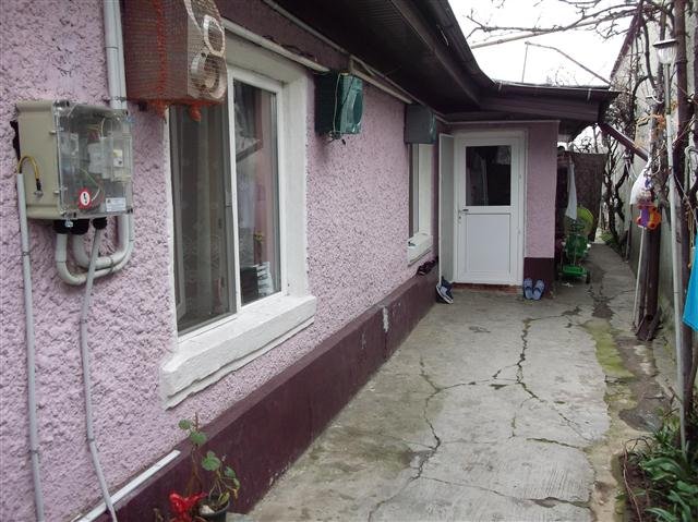 proprietar vand Casa cu 3 camere, zona Ion Creanga, orasul Bucuresti