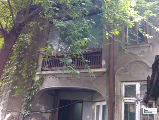 Vila de vanzare cu 1 etaj si 3 camere, in zona Piata Rosetti, Bucuresti