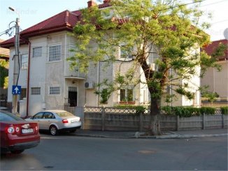 Vila de vanzare cu 1 etaj si 6 camere, in zona Piata Alba Iulia, Bucuresti