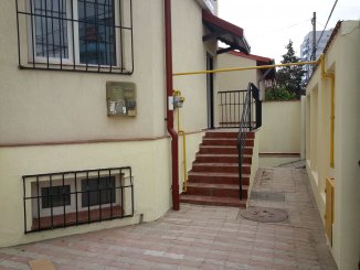 inchiriere vila de la agentie imobiliara, cu 2 etaje, 11 camere, in zona 1 Mai, orasul Bucuresti