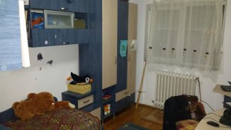 agentie imobiliara vand apartament decomandat, in zona Marasti, orasul Cluj Napoca
