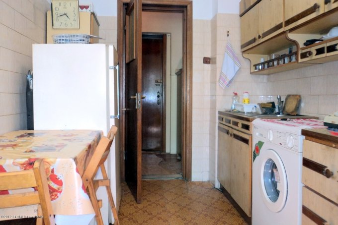 agentie imobiliara vand apartament decomandat, in zona Tomis 2, orasul Constanta