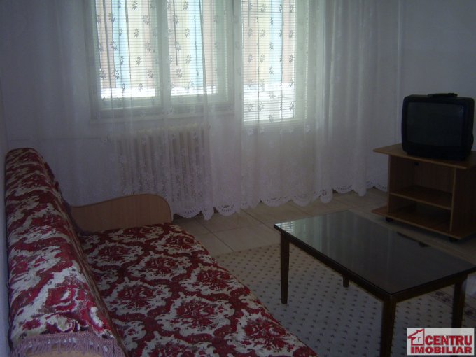 agentie imobiliara inchiriez apartament decomandat, in zona Tomis 2, orasul Constanta