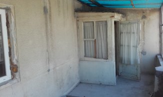 vanzare apartament nedecomandat, zona Piata Ovidiu, orasul Constanta, suprafata utila 55 mp