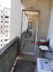 vanzare apartament cu 2 camere, decomandat, in zona Tomis 3, orasul Constanta